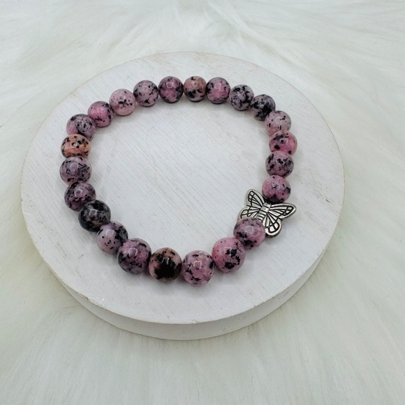 Butterfly Natural Stone Beaded Bracelet - Picture 6 of 7
